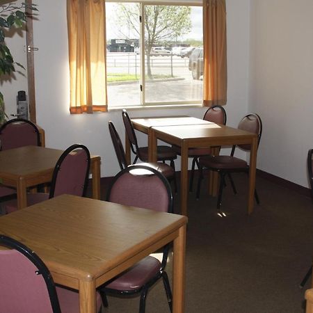 Dakota Inn Huron Zewnętrze zdjęcie