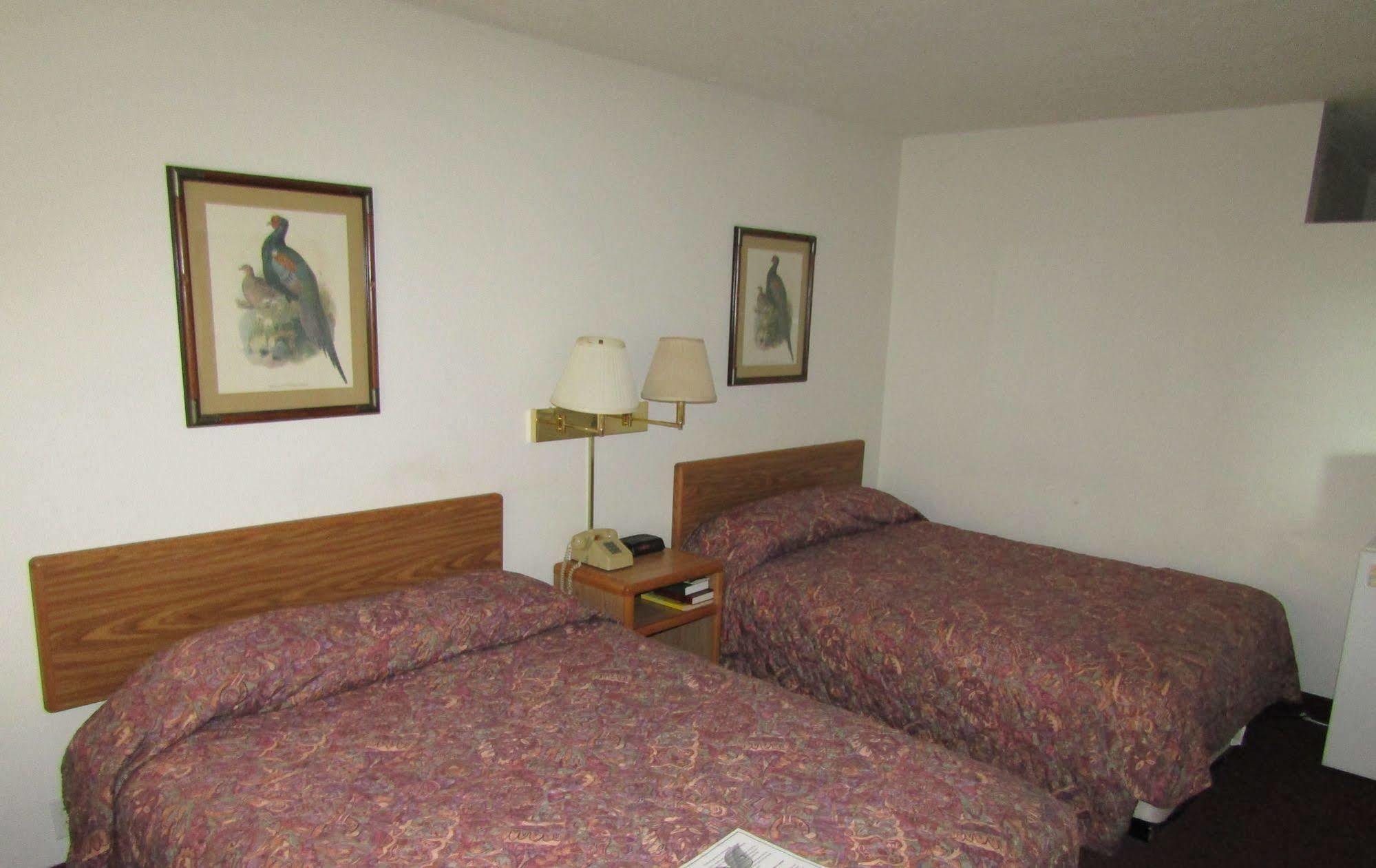 Dakota Inn Huron Zewnętrze zdjęcie