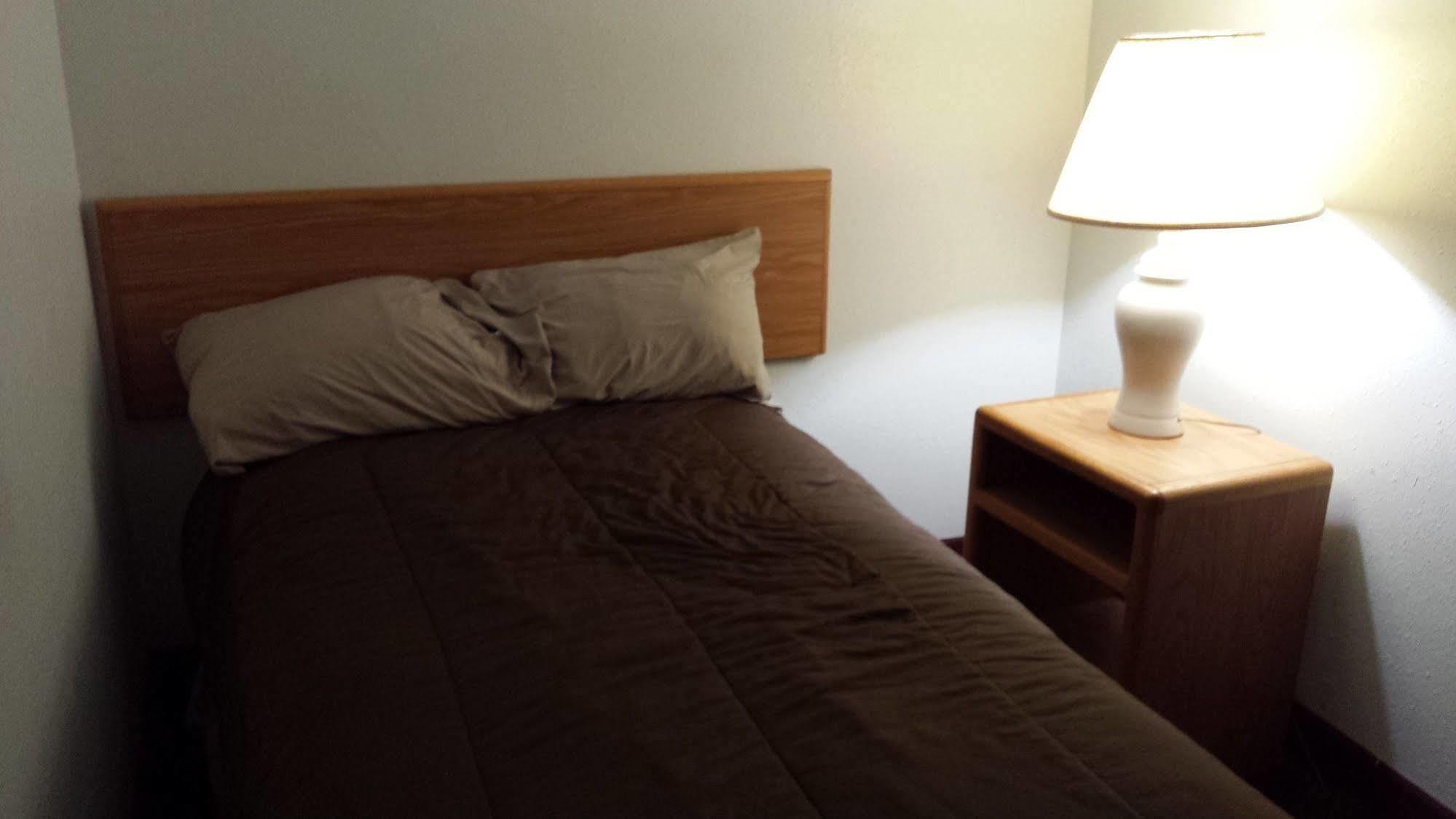 Dakota Inn Huron Zewnętrze zdjęcie