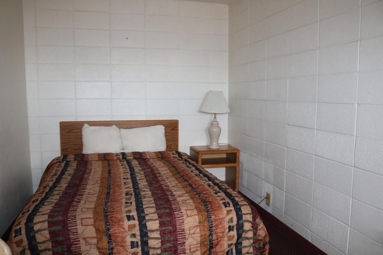 Dakota Inn Huron Zewnętrze zdjęcie