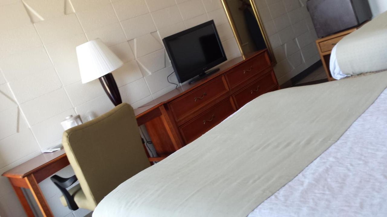 Dakota Inn Huron Zewnętrze zdjęcie
